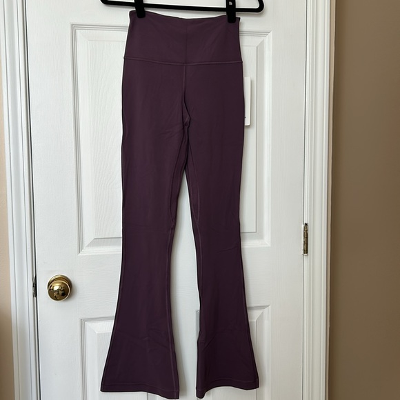 NWT Lululemon Align Mini Flare Pant - Grape Thistle - Picture 2 of 4